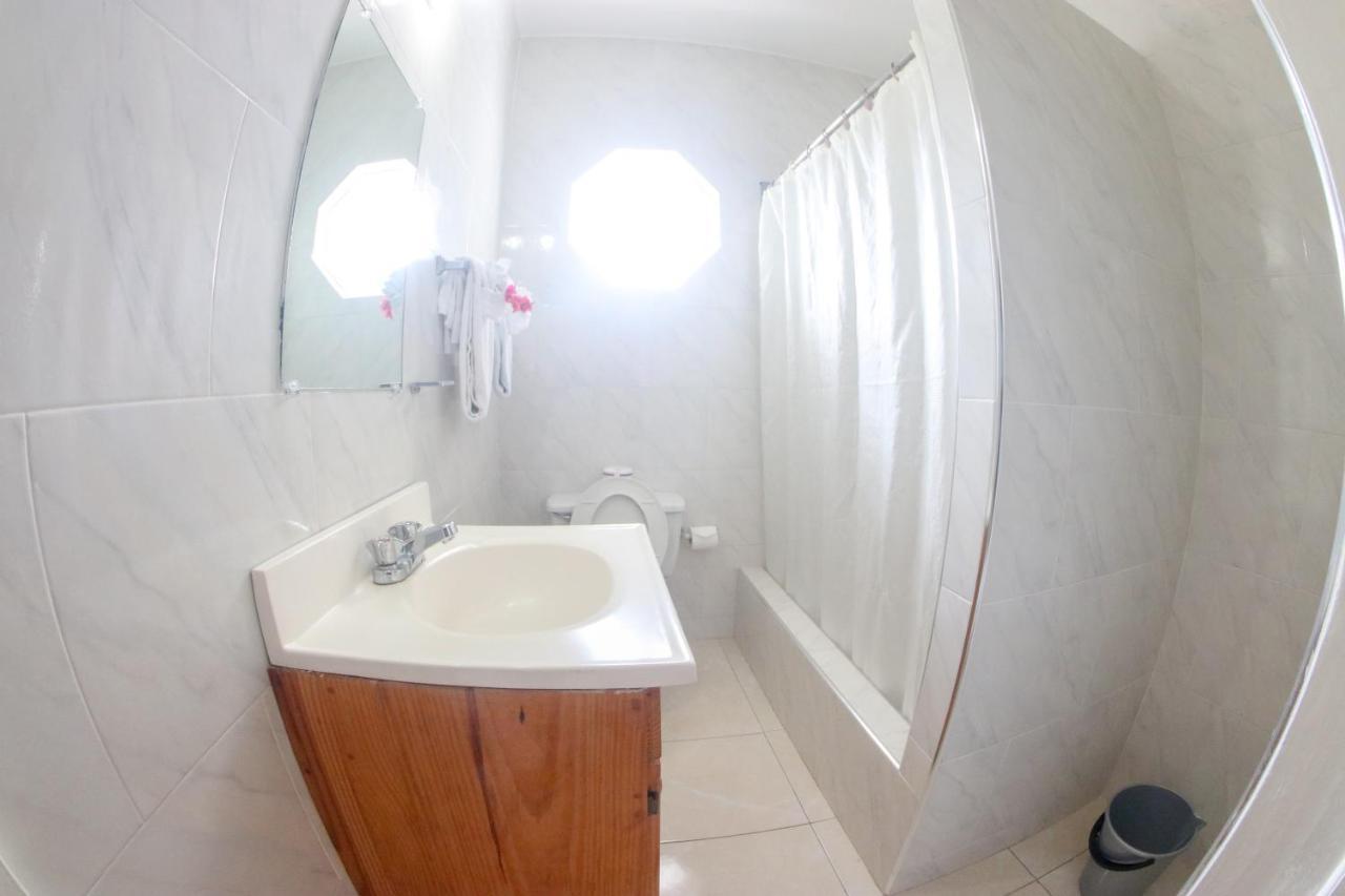 Van Villa Guesthouse Негрил Екстериор снимка