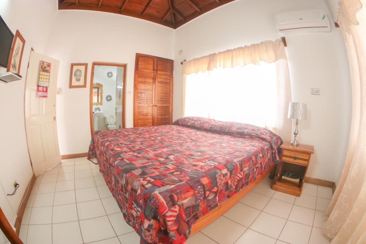 Van Villa Guesthouse Негрил Екстериор снимка