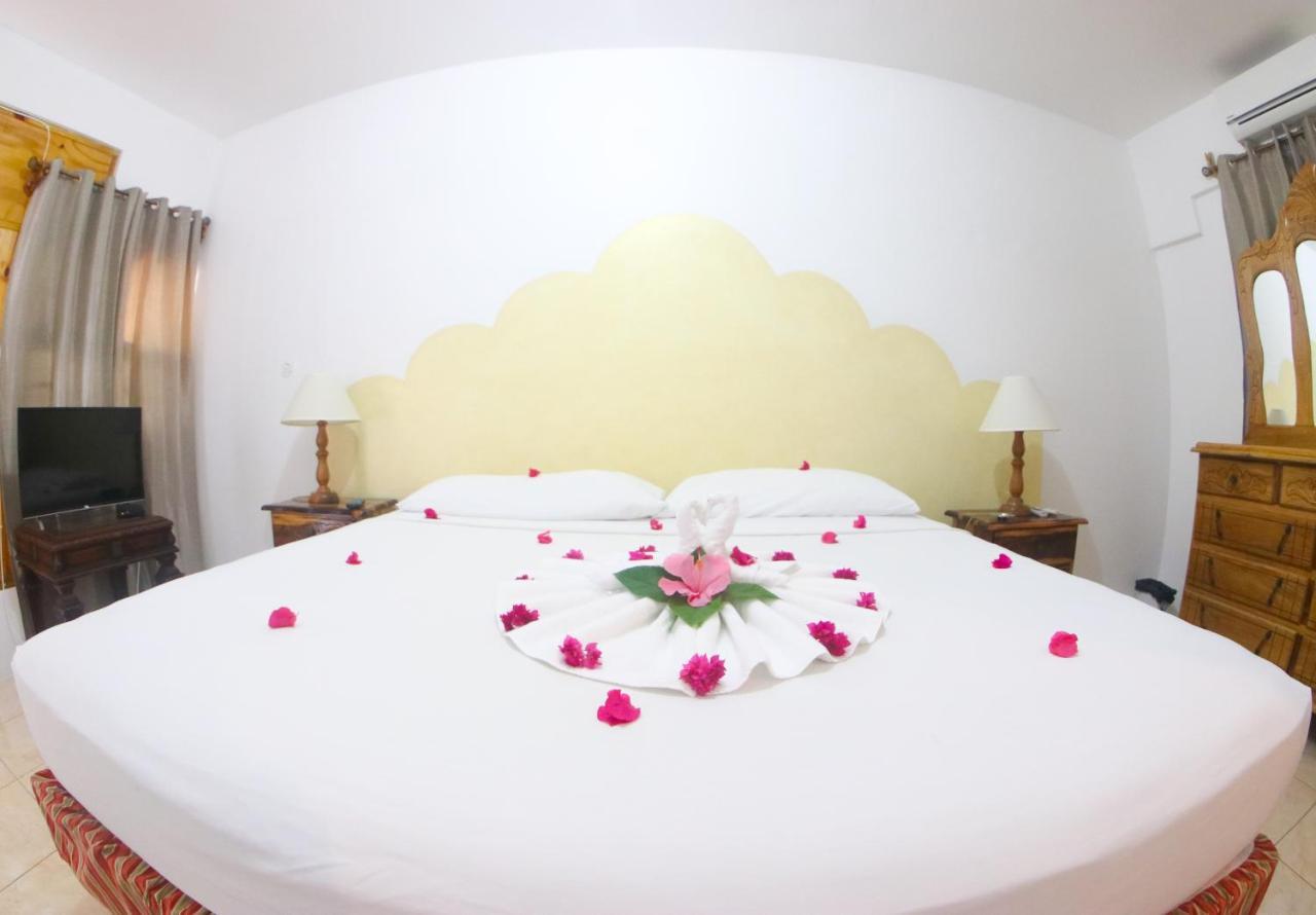 Van Villa Guesthouse Негрил Екстериор снимка