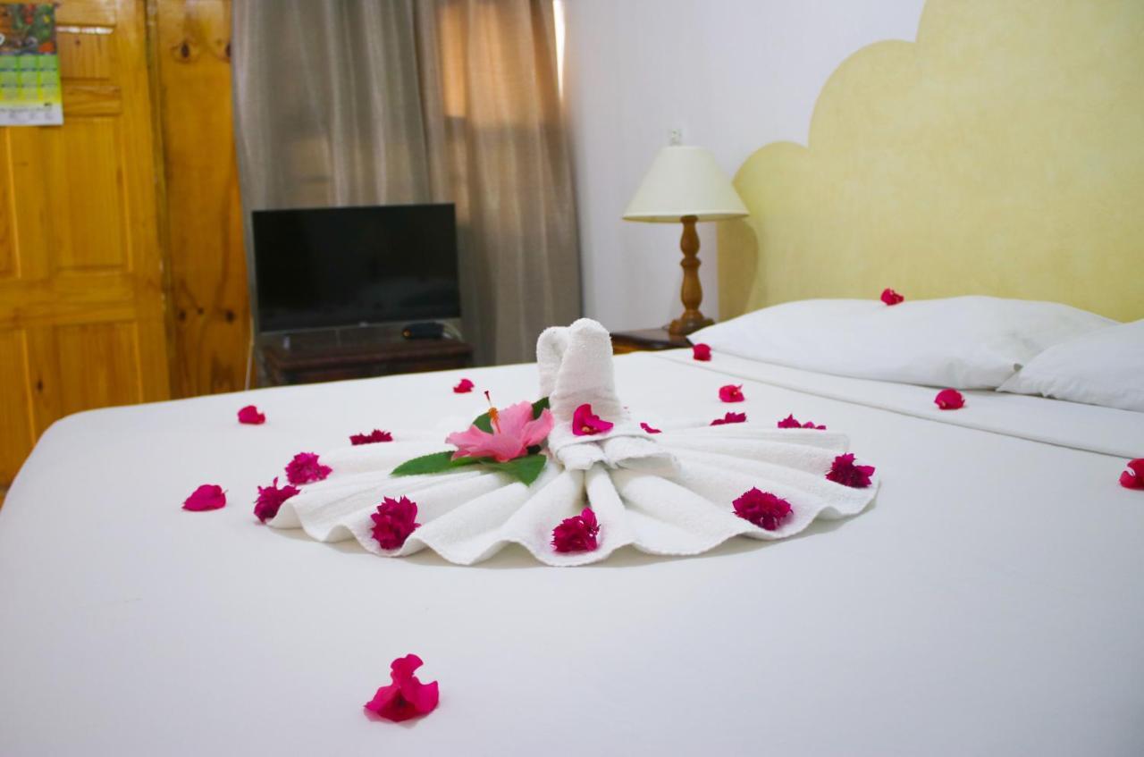 Van Villa Guesthouse Негрил Екстериор снимка