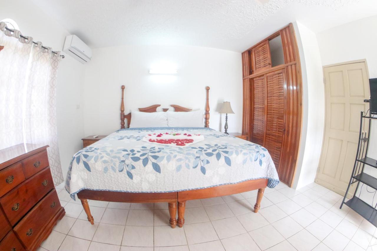 Van Villa Guesthouse Негрил Екстериор снимка