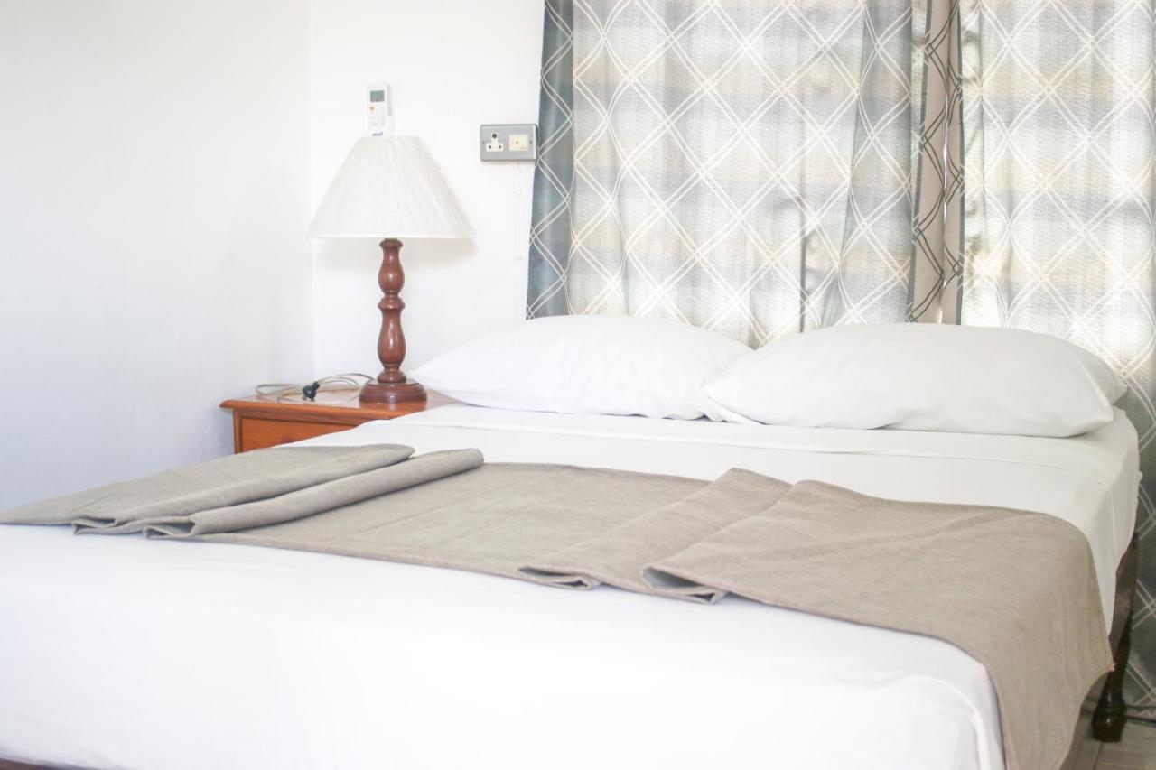 Van Villa Guesthouse Негрил Екстериор снимка