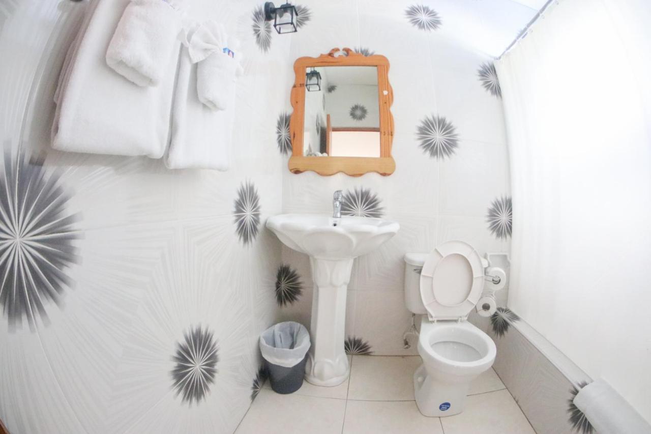 Van Villa Guesthouse Негрил Екстериор снимка